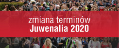 Duży tłum ludzi na ulicy. Na czerwonym tle napis "zmiana terminów Juwenalia 2020".